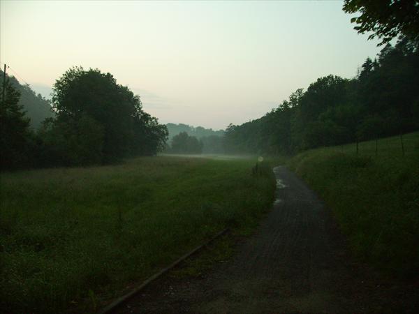 Das Strudelbachtal abends nach heftigem Sommerregen