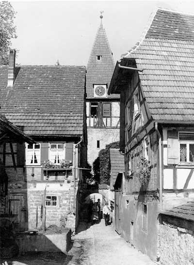 Frühere Ansicht der Gasse zur Kirche